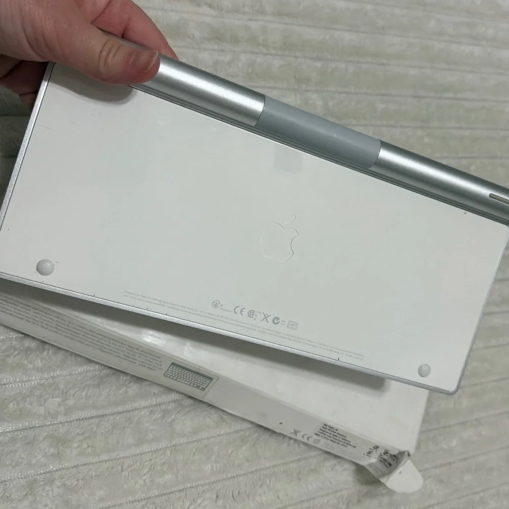 Apple sleek wireless